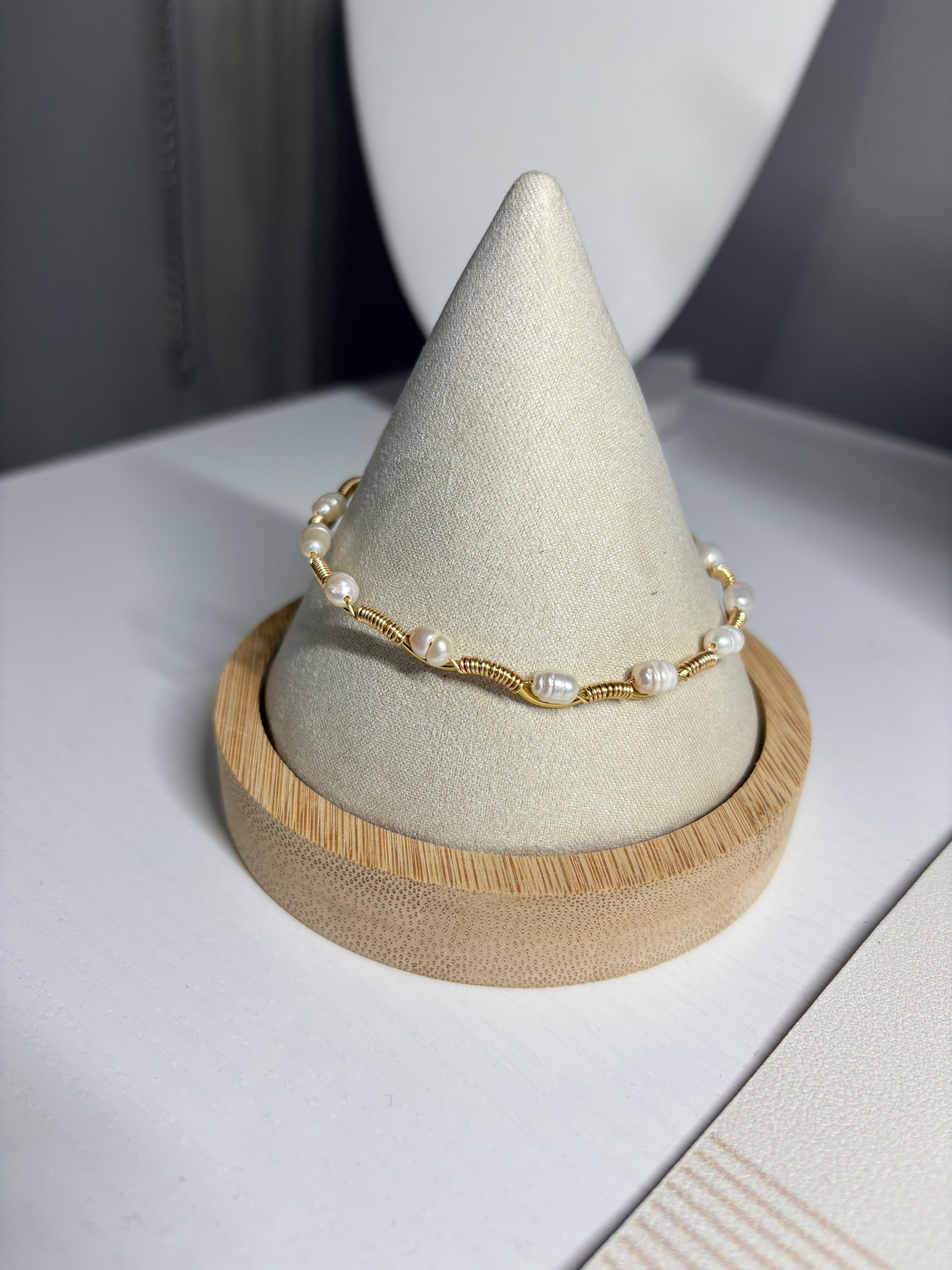 Luna Pearl Bracelet