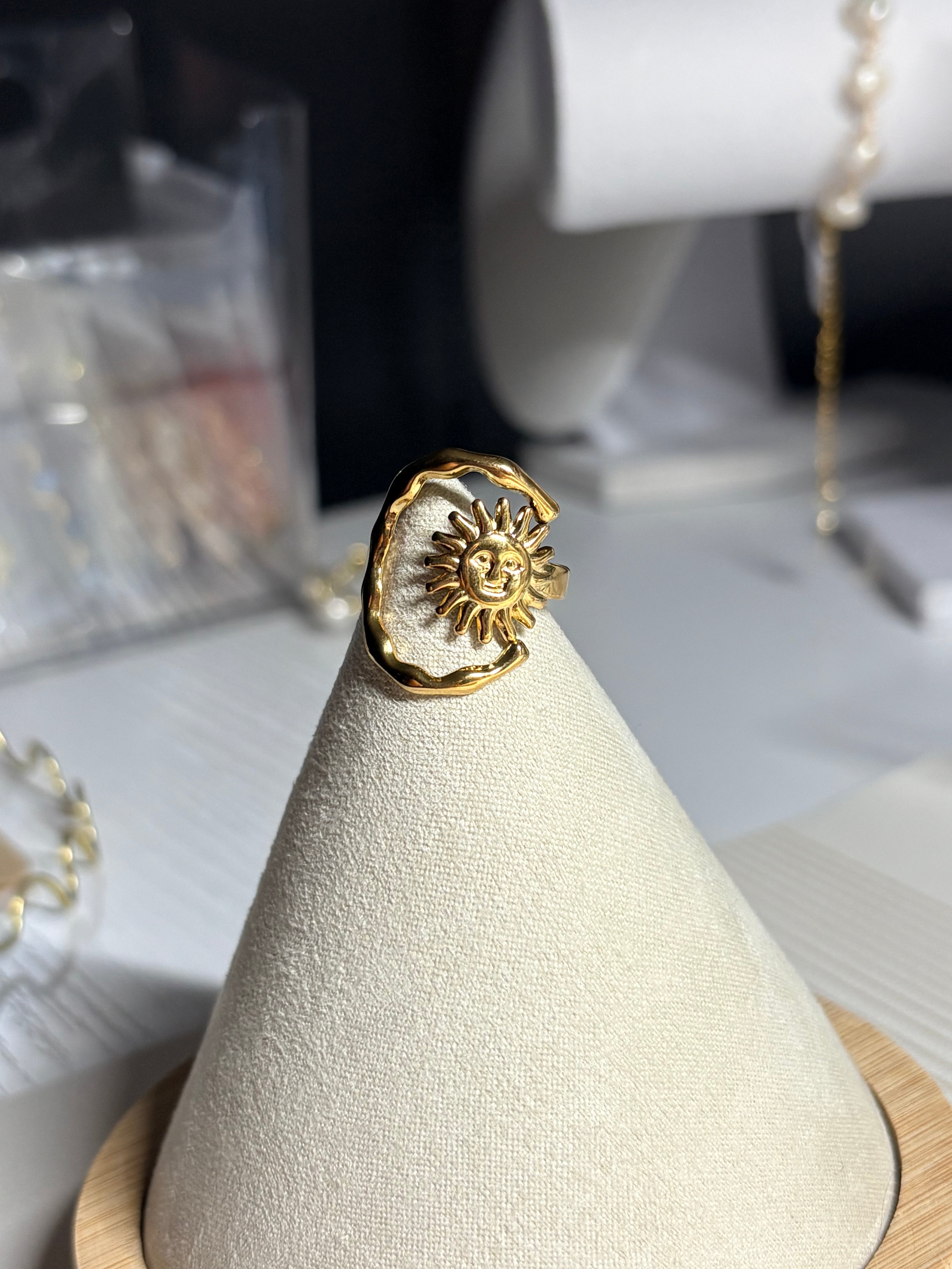 Sun Moon Ring