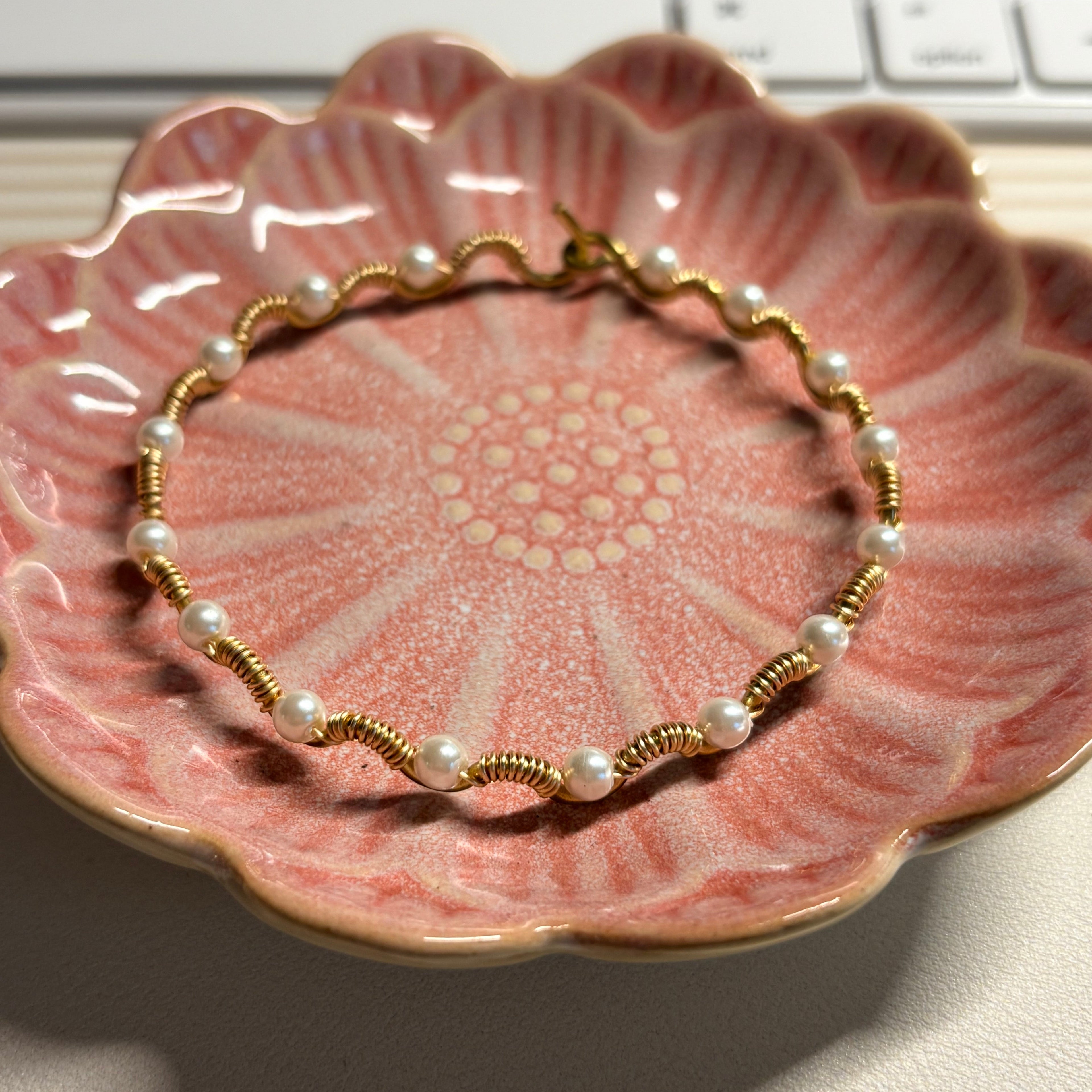 Luna Cuff