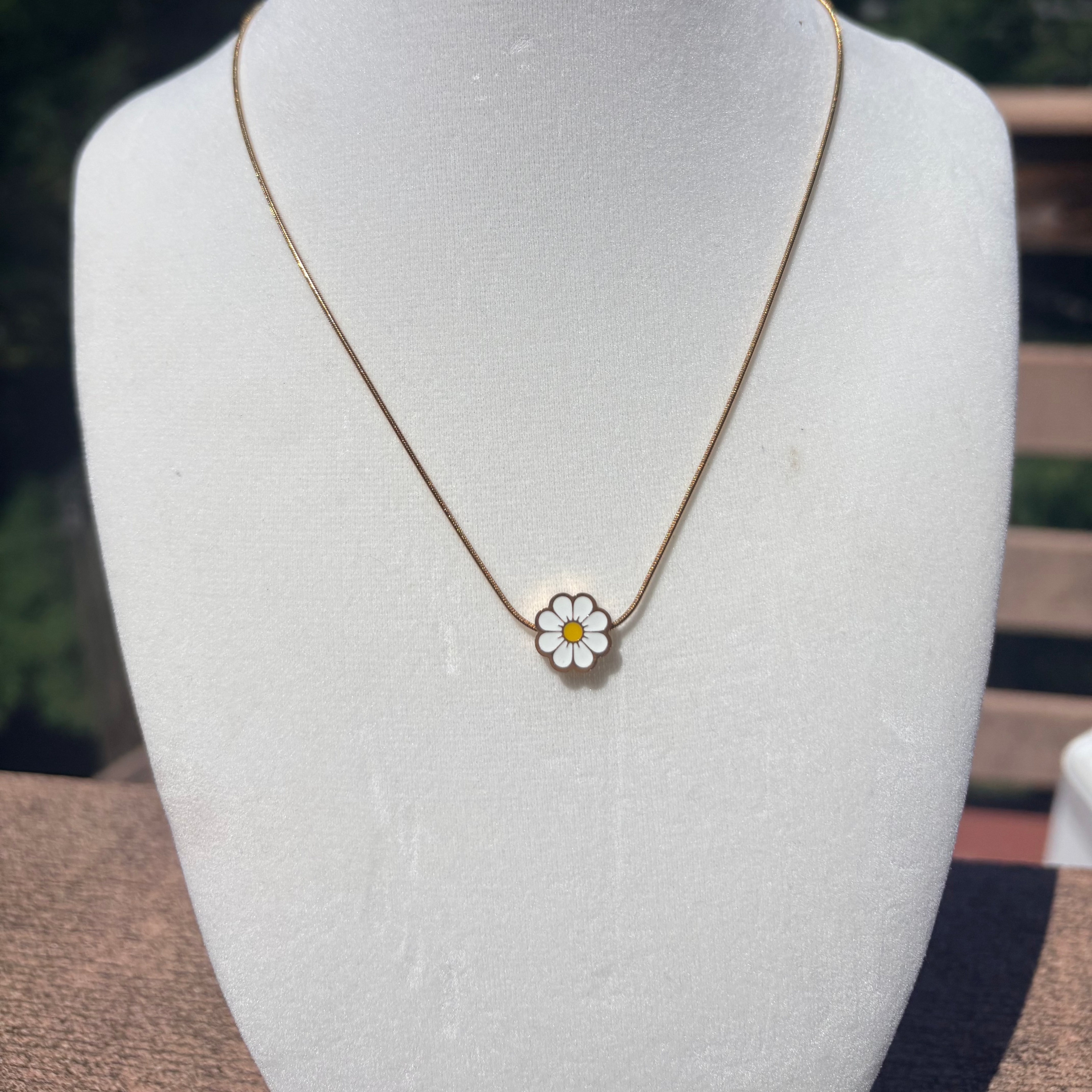 Daisy Necklace