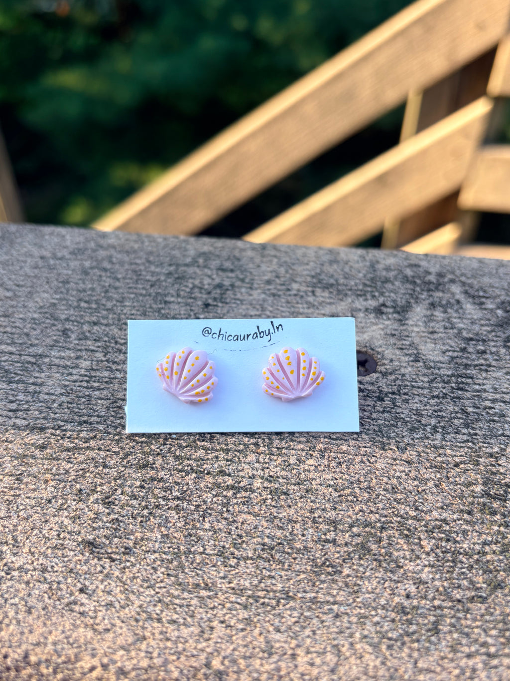 Pink Seashell Stud Earrings 🐚🩷