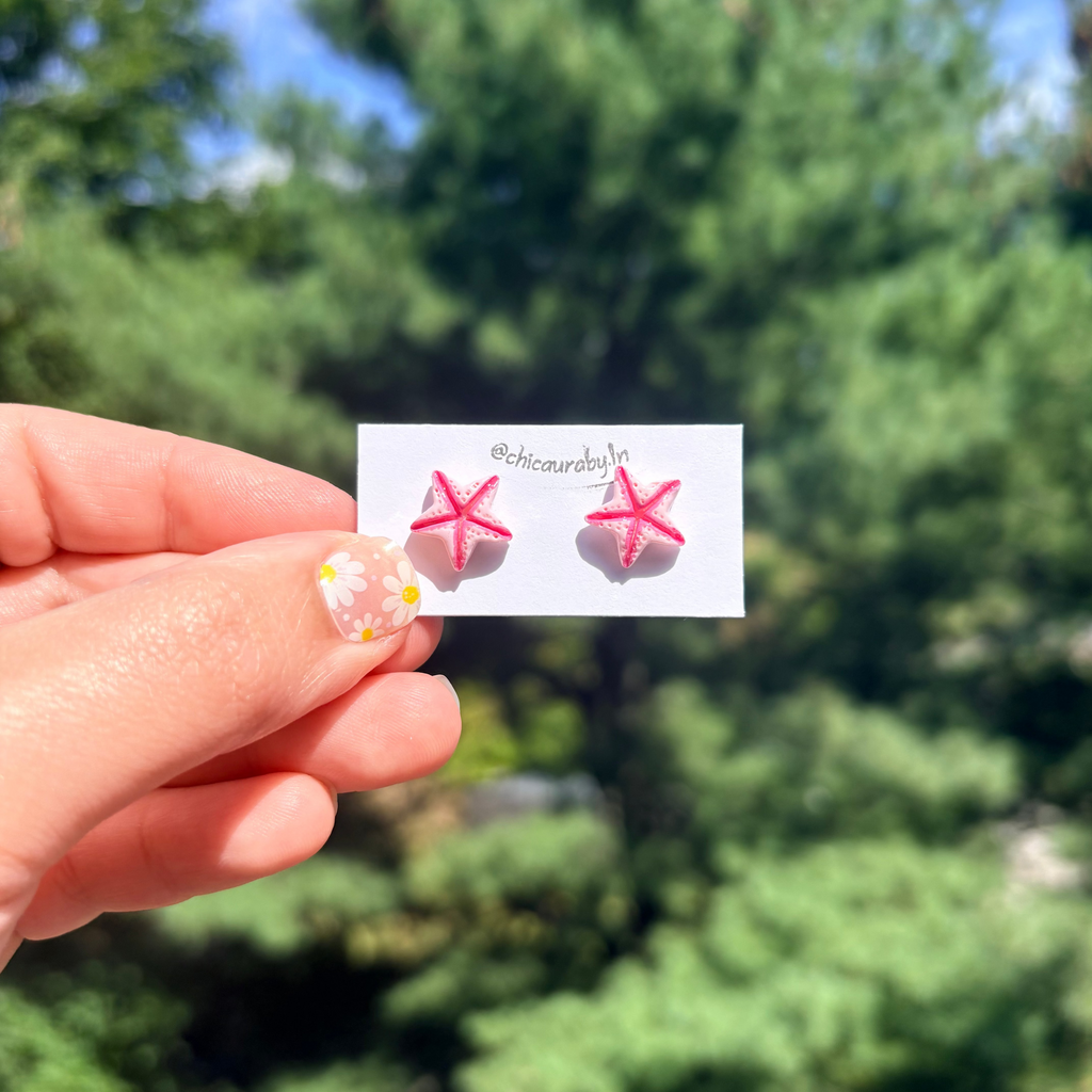 ⭐ Pink Starfish Stud Earrings