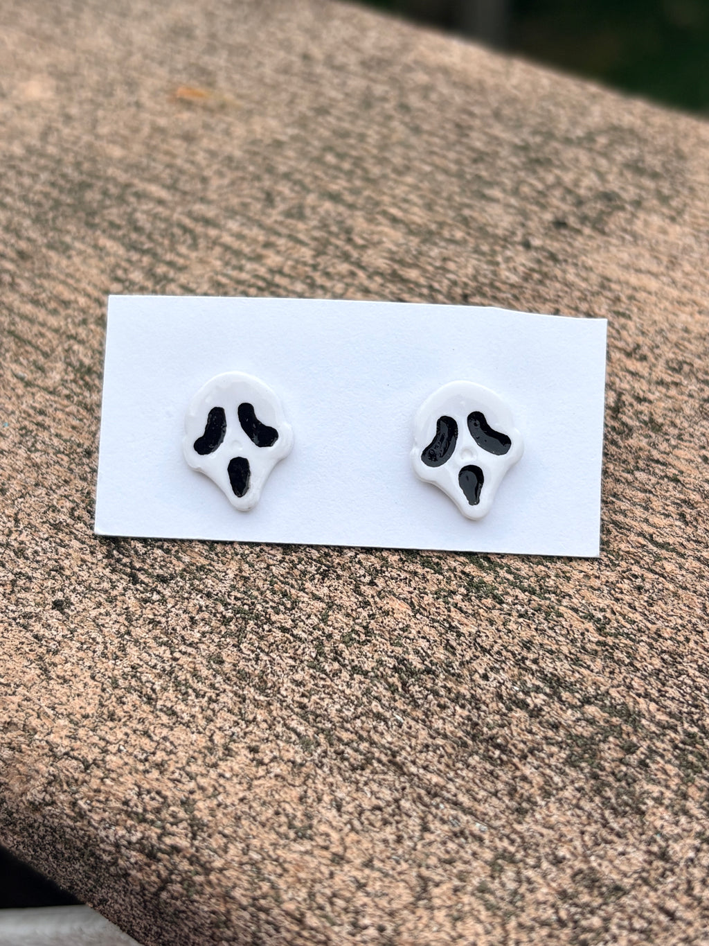 Scream Studs