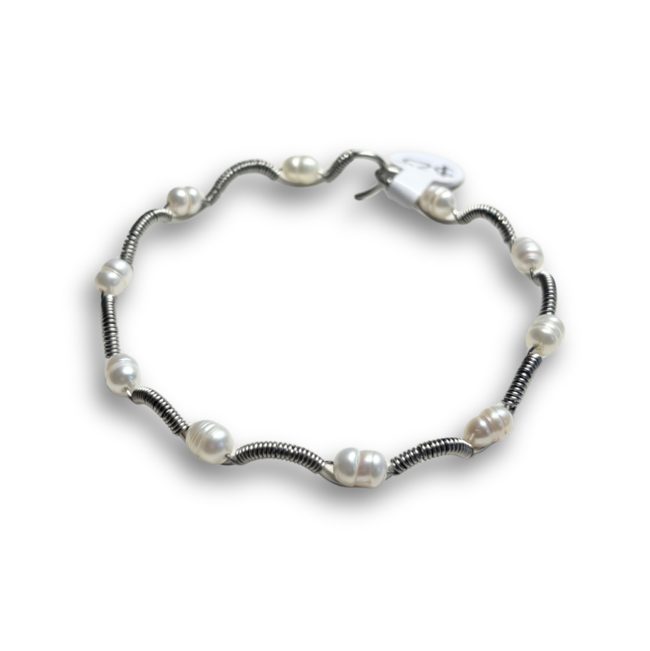 Luna Pearl Bracelet